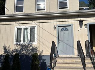 37 Riverside Ave, Little Ferry, NJ 07643