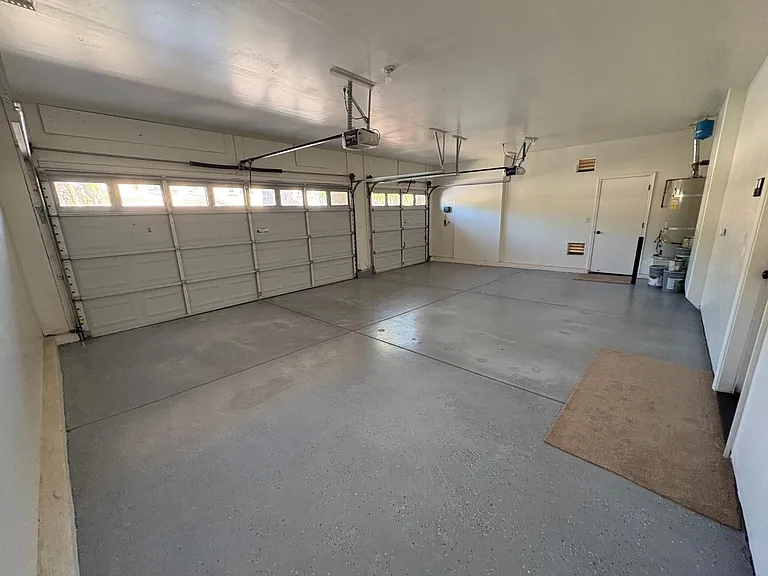1105 N Perry Ave — Photo 51