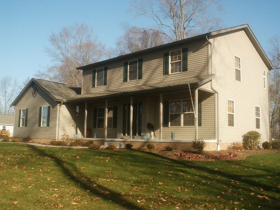 side view - large yard on side