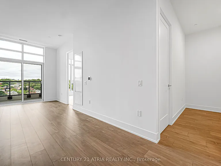 858 Dupont St #Penthouse 19 — Photo 10