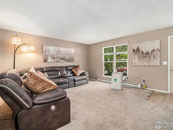 3rd image of 2215 Sunrise Dr