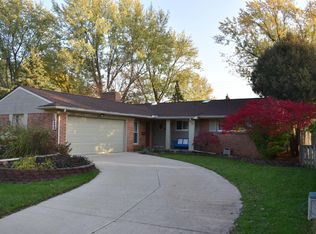 1525 Hanover Ct, Ann Arbor, MI 48103