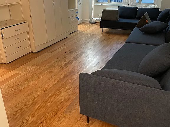 3rd image of 100 W 57th St #14A