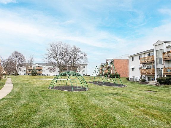 4th image of 5700 Coach Dr W APT E