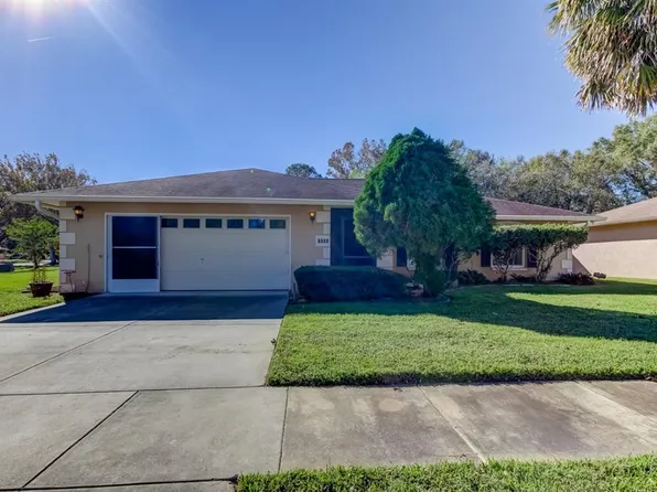 1911 Tarpon Ct, Zephyrhills, FL 33543