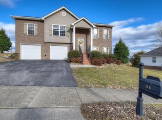 96 Azalea Rdg, Johnson City, TN 37601
