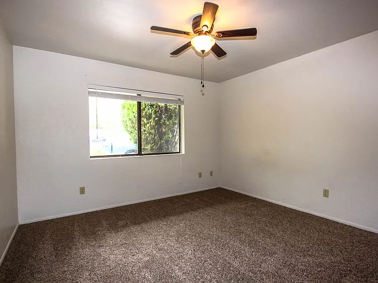 1026 Fair St — Photo 8