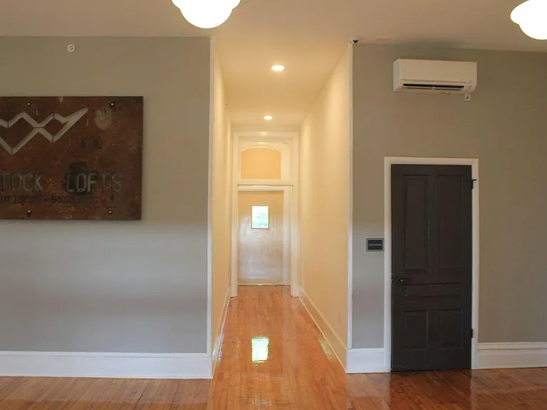 Woodstock Lofts — Photo 10