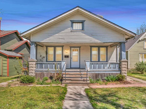 304 E 2nd St, Newton, KS 67114