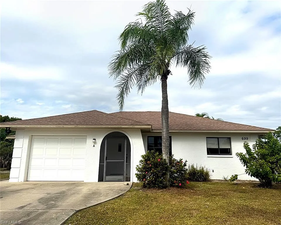 2 bed, 1.0 bath, 1000 sqft, $1,900 — Photo 2