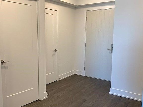2nd image of 2550 Simcoe St N #1913