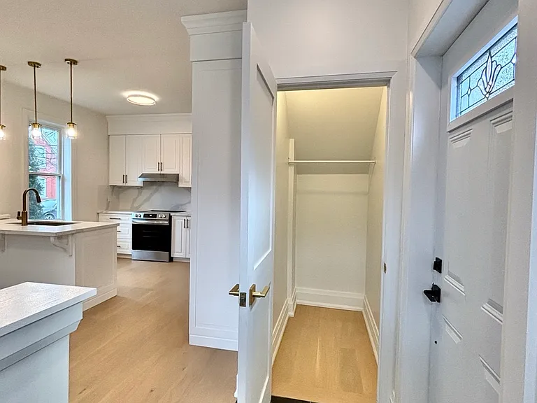 24 Ashley St — Photo 49