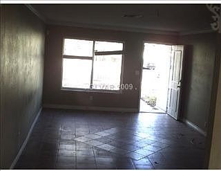 4th image of 4725 Greencreek Dr