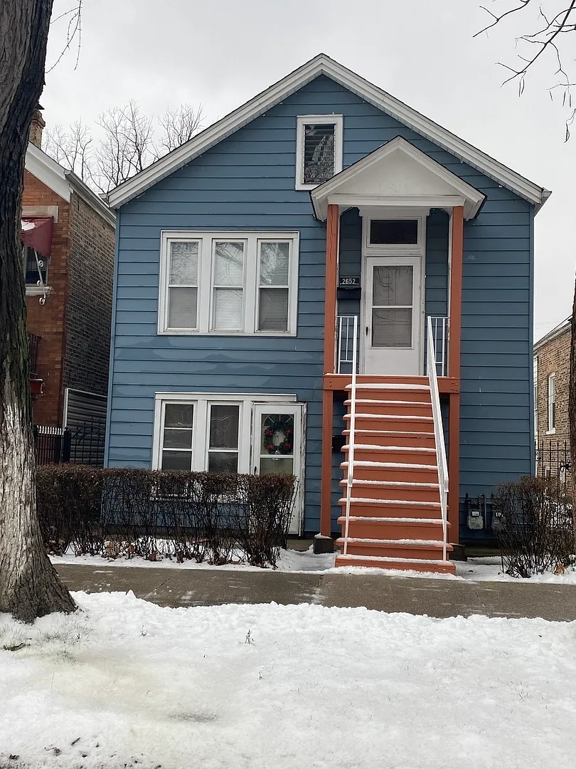 2652 S Komensky Ave photo 1