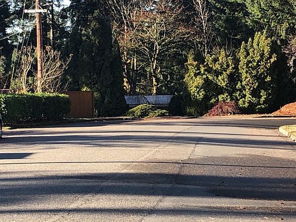 5th image of 14216 SE 41st St