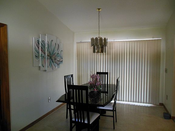 4th image of 2538 SE Jason Avenue