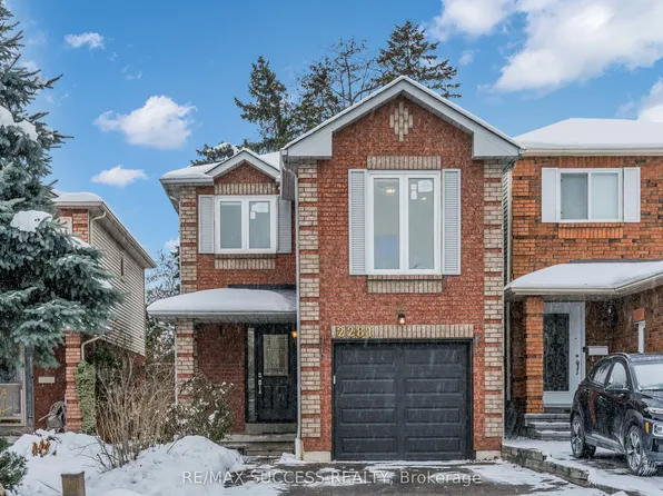2281 Wildwood Cres, Pickering, ON L1X 2R7