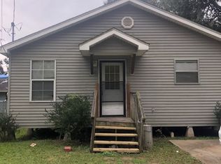 609 Walker Rd, Lafayette, LA 70506