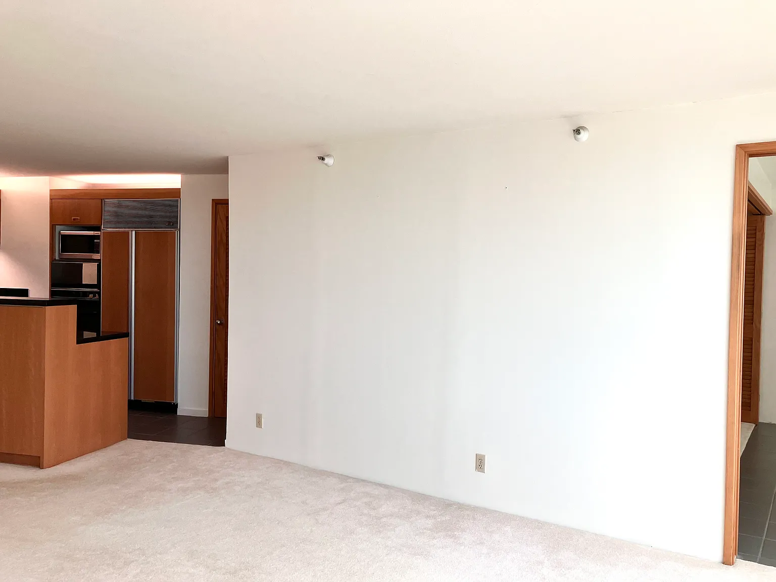 1 bed, 940 sqft, $3,500 — Photo 4