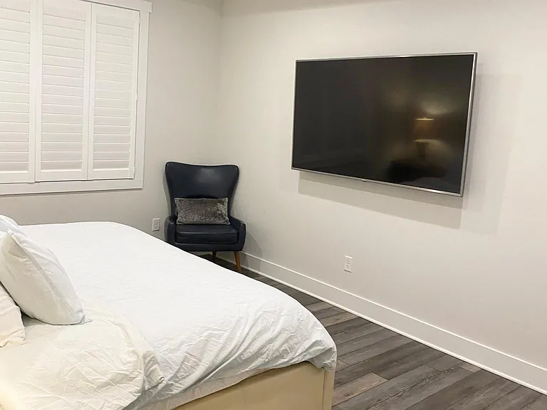 11 Lyndon Cir — Photo 3