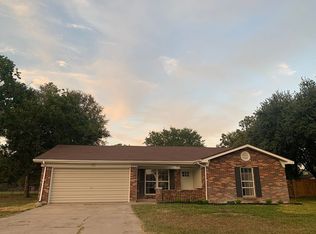 606 Cambridge St, Victoria, TX 77905