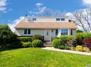 129 Sullivan Ave, Farmingdale, NY 11735