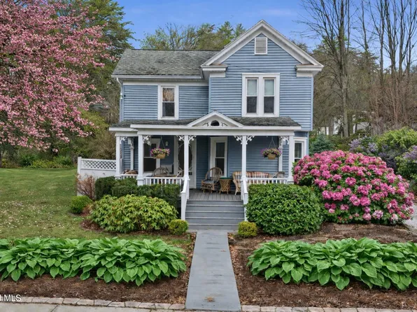 76 Schuyler Street, Lake George, NY 12845