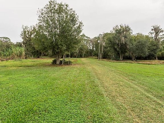 3rd image of 12375 Tupelo Ln