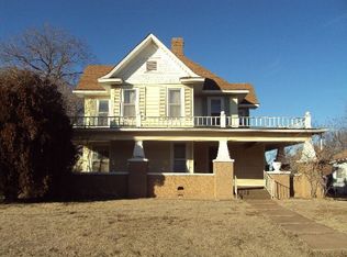 608 Elm St, Pawnee, OK 74058