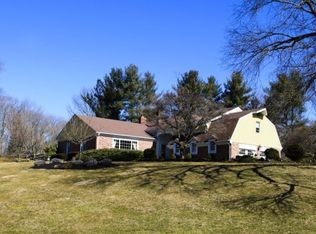 983 Macclesfield Rd, Furlong, PA 18925