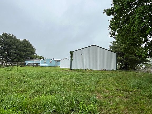 5th image of 2655 New Liberty Pike
