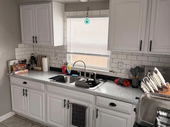 4451 S Nicholson Ave #4451, Saint Francis, WI 53235