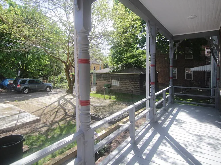 424 Franklin Ave #1 — Photo 5