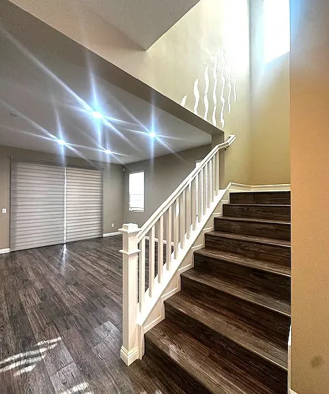 10041 Elizabeth Ln — Photo 3
