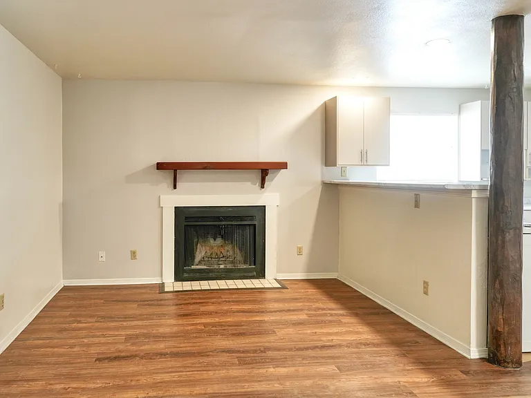 Branson Apartments — Photo 13