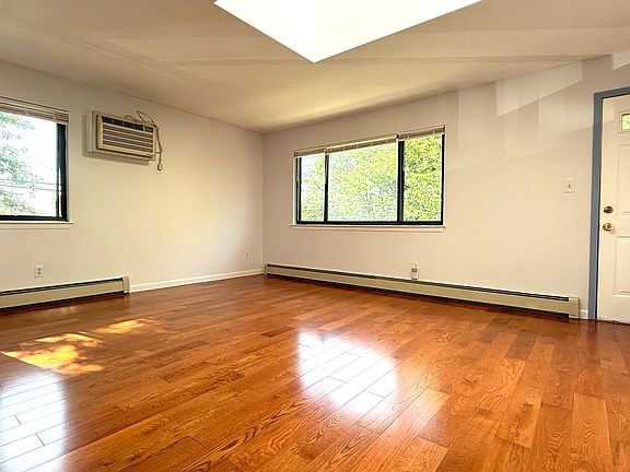 2nd image of 12304 25th Ave Floor 2