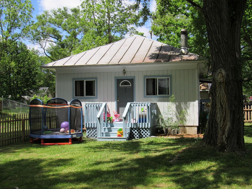 1st image of 524 E Eureka St