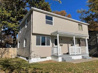 925 Davis Ave, Cuyahoga Falls, OH 44221