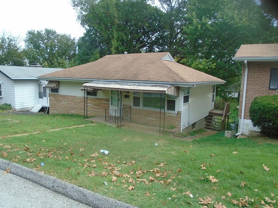 1st image of 8808 Blewett Ave