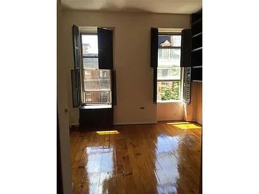 Rented by Gioia Realty | media 21