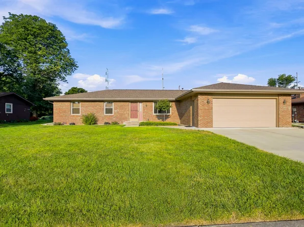 3260 Woodcrest Ct, Columbus, IN 47203