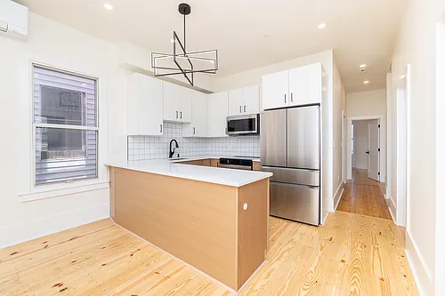219 Trenton St #2 Photo 1