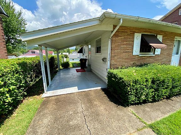 2nd image of 2738 Gilbert Ave