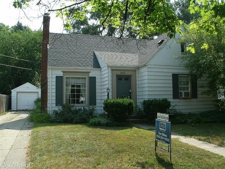 1st image of 2552 Almont Ave SE