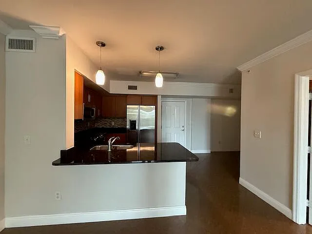 600 S Dixie Hwy #303 — Photo 37