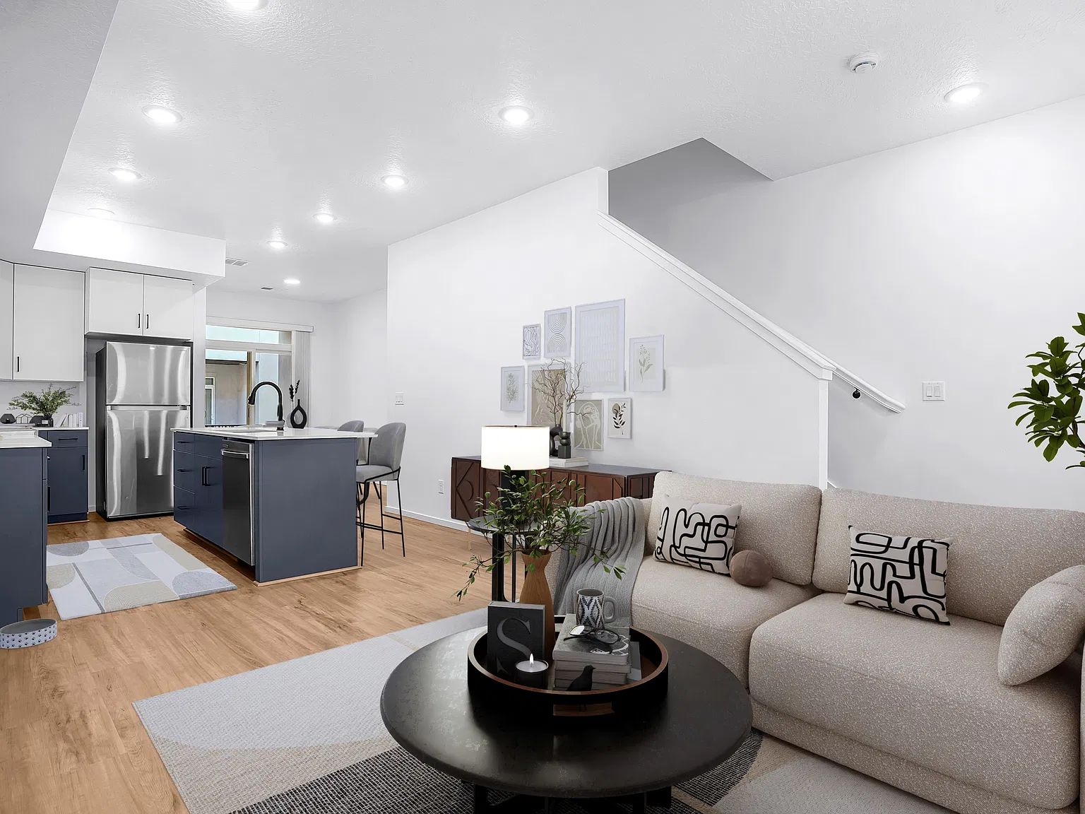2 bed, 2.5 bath, 1292 sqft, $1,899 — Photo 3