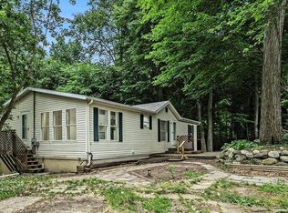 6548 Woods Trail Dr, Delton, MI 49046