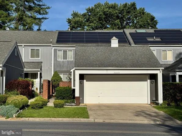 20668 Highland Hall Dr, Gaithersburg, MD 20886