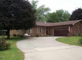 3634 Kingswood Pl, Waterloo, IA 50701