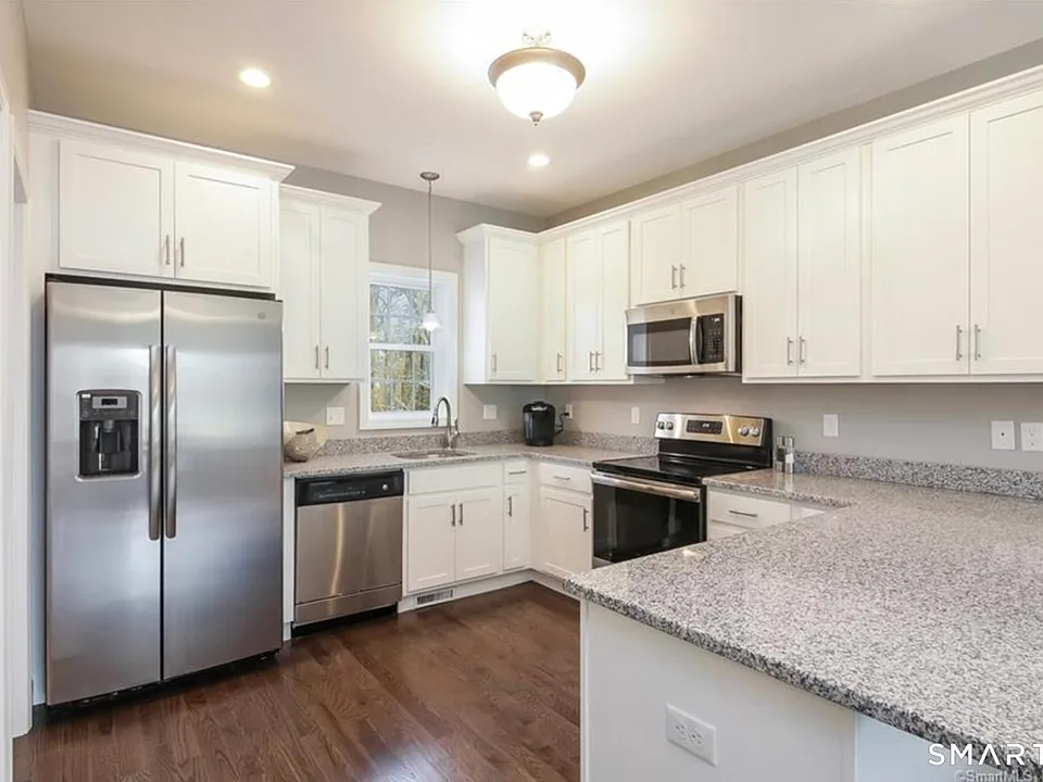 35 Ringgold St #104